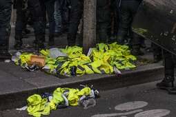 Quand la police vole nos gilets